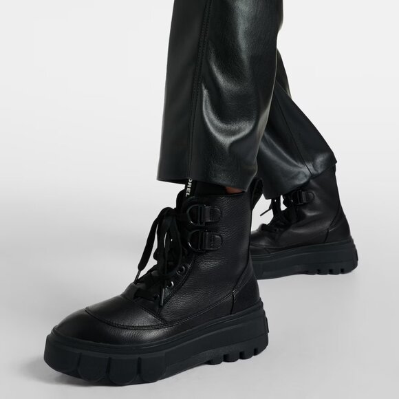 Sorel Women's Caribou X Cold Weather Boots. 6.5 - Picture 2 of 12